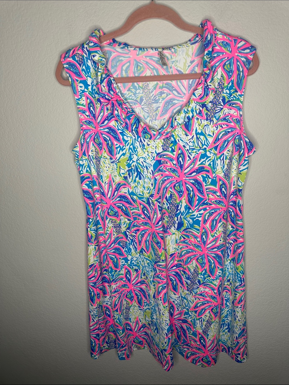 Luli Fama Pink & Blue Tropical Print Ruffle V-Neck Tank